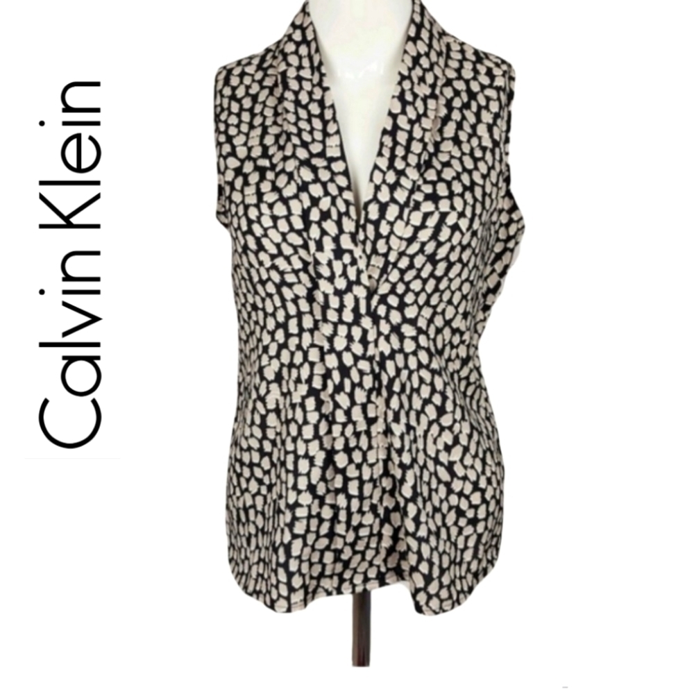 Calvin‎ Klein Sleeveless V-neck Top